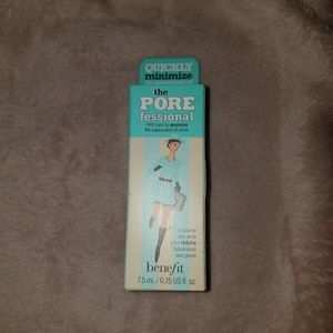 NWOT Benefit Porefessional (travel size) 7.5mL